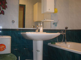 Ap.14-bathroom